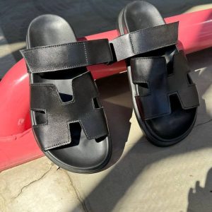 Босоніжки / Туфлі