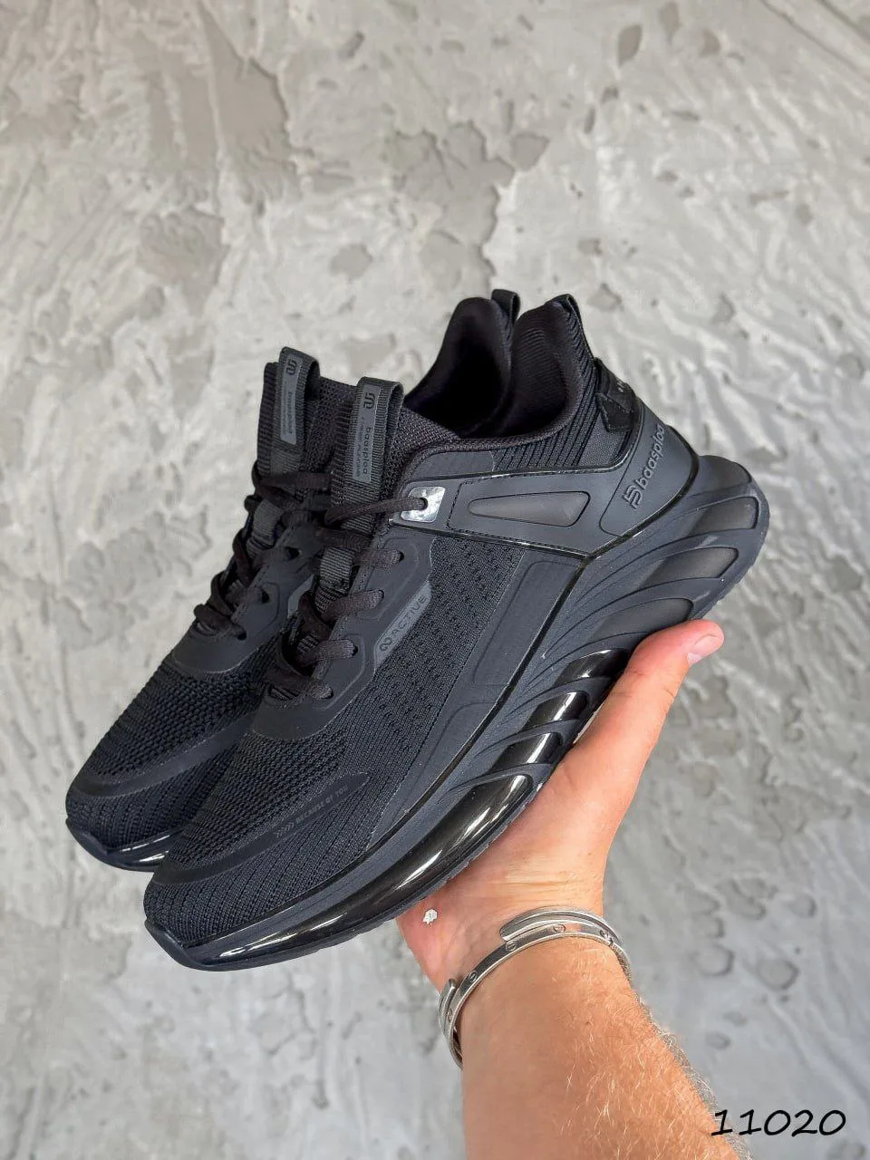 чоловічі кросівки Bass чорні