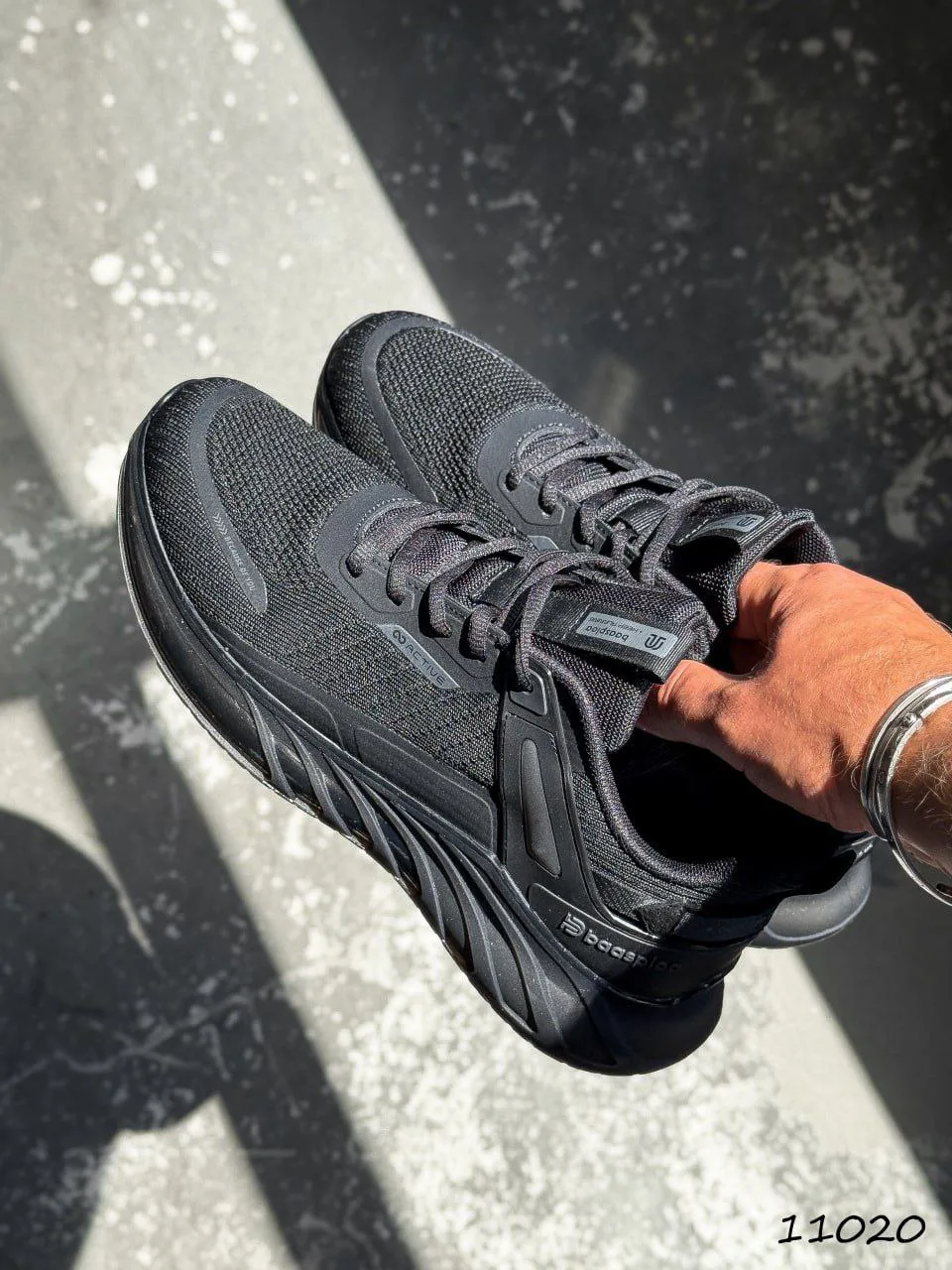 чоловічі кросівки Bass чорні