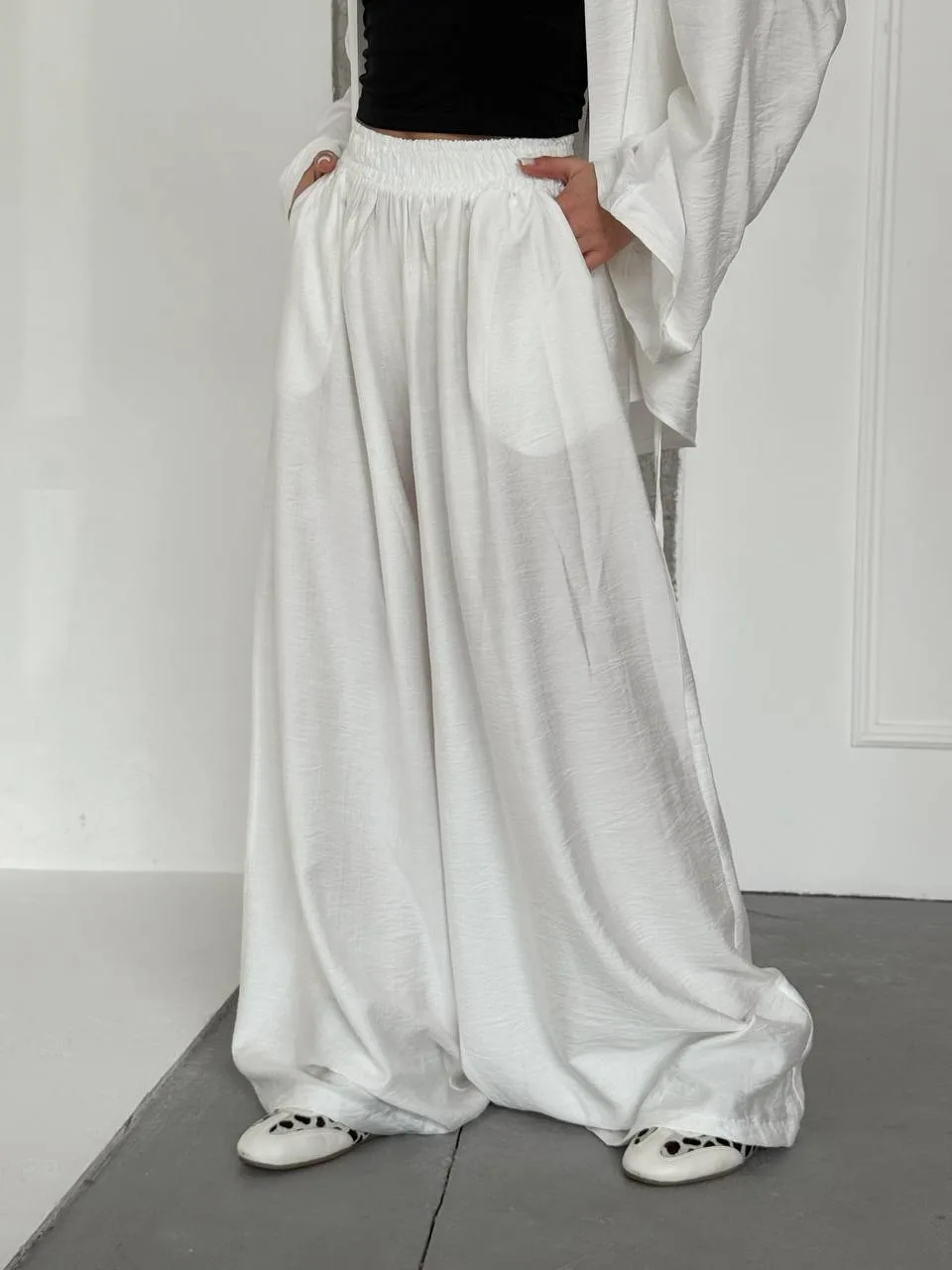 елегантний костюм для спекотного літа