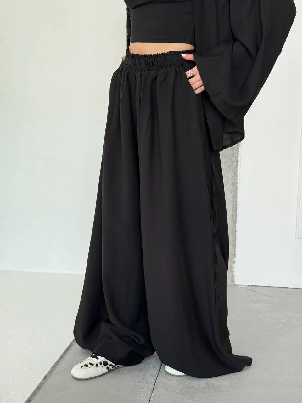 елегантний костюм для спекотного літа