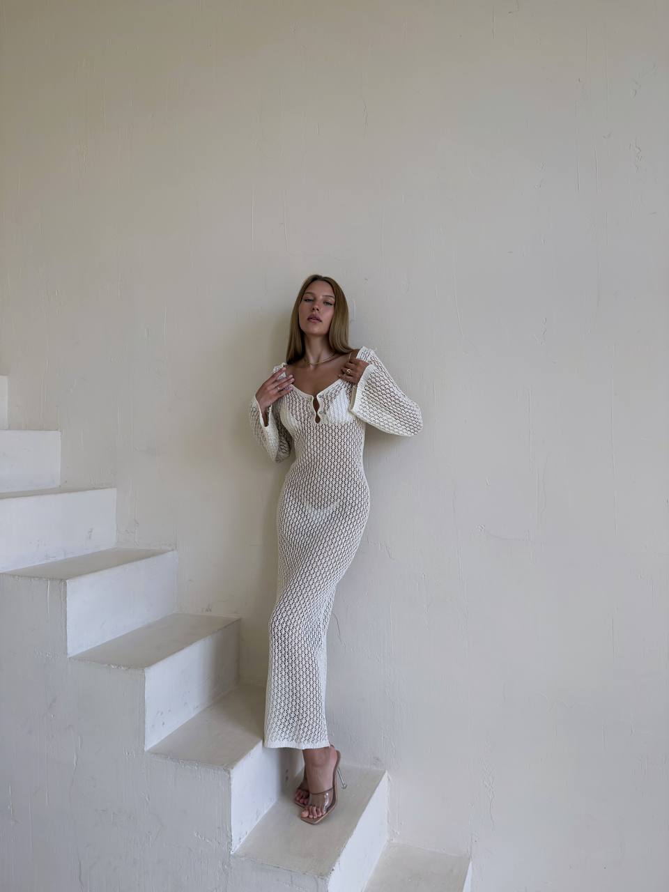 сукня з ажурного трикотажу