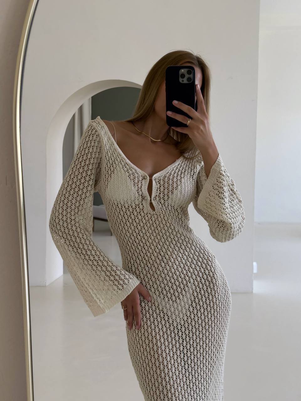 сукня з ажурного трикотажу