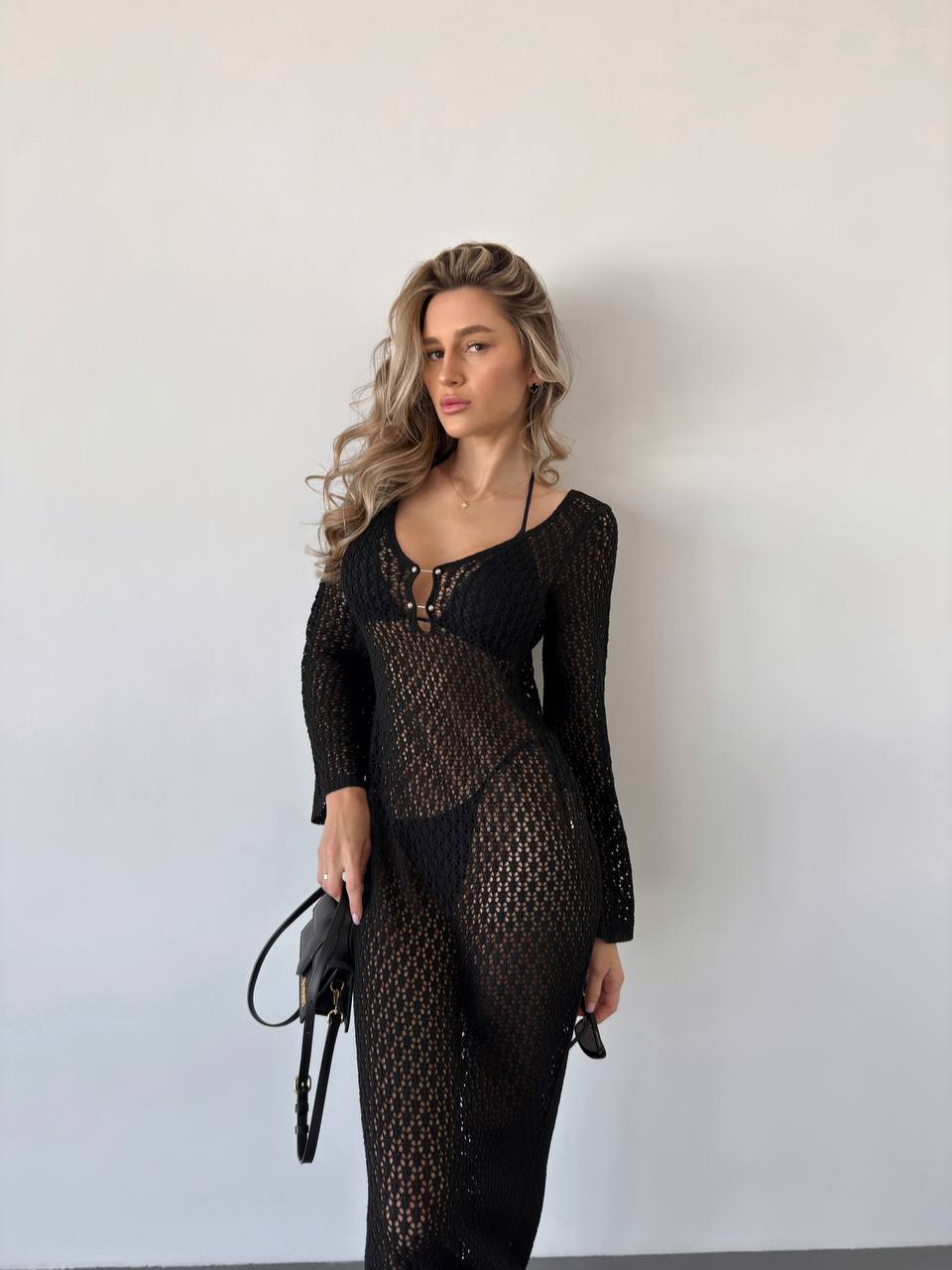 сукня з ажурного трикотажу