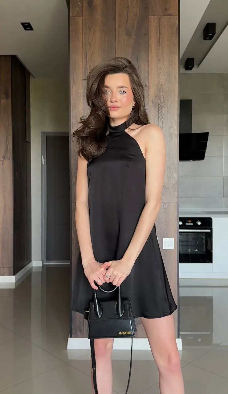 сукня з шовку