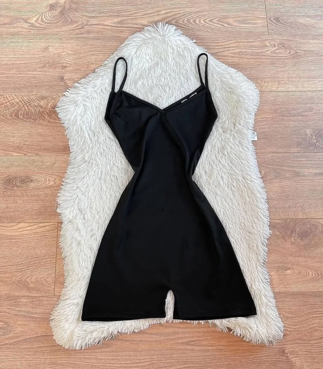 жіночий комбінезон з мікродайвінгу