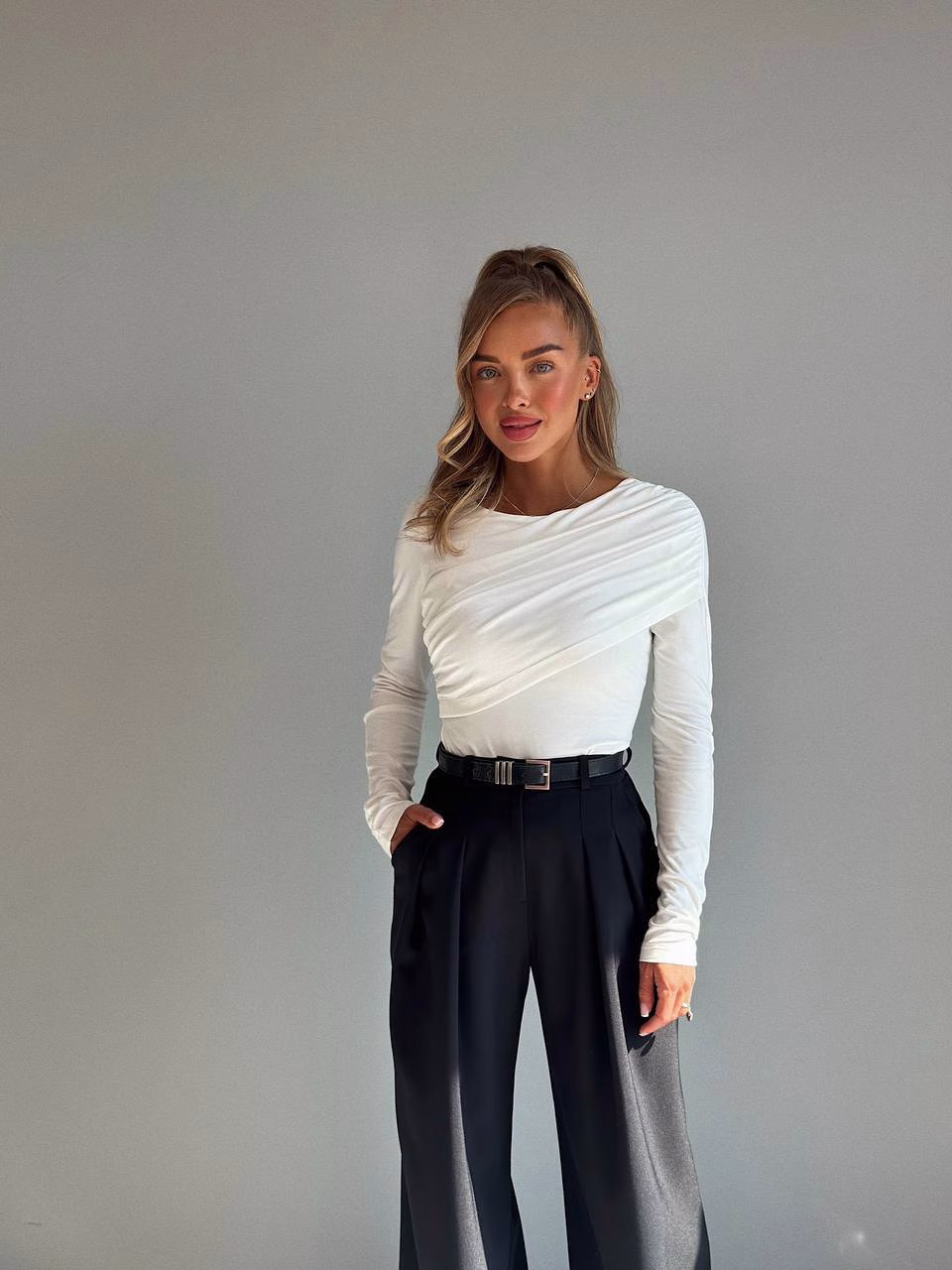 Лонгслів з мікромасла жіночий