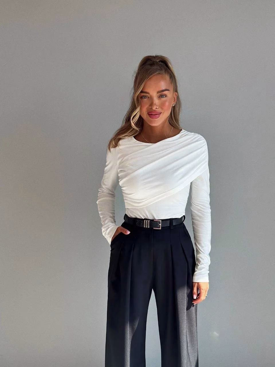 Лонгслів з мікромасла жіночий