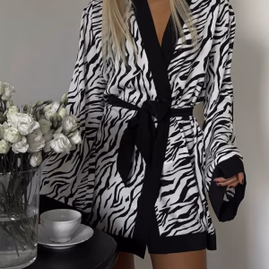 Сукня-халат з принтом зебра