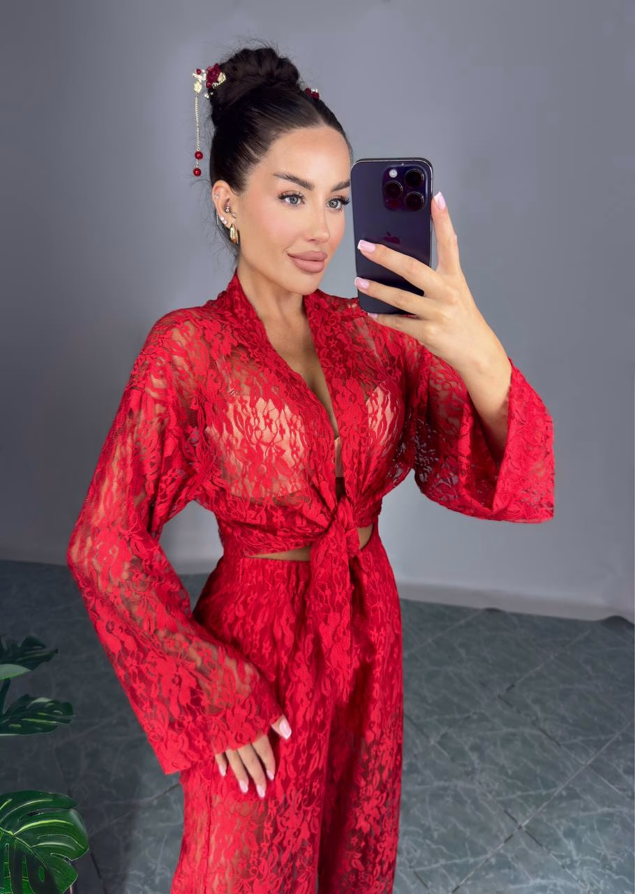 Ексклюзивний гіпюровий костюм