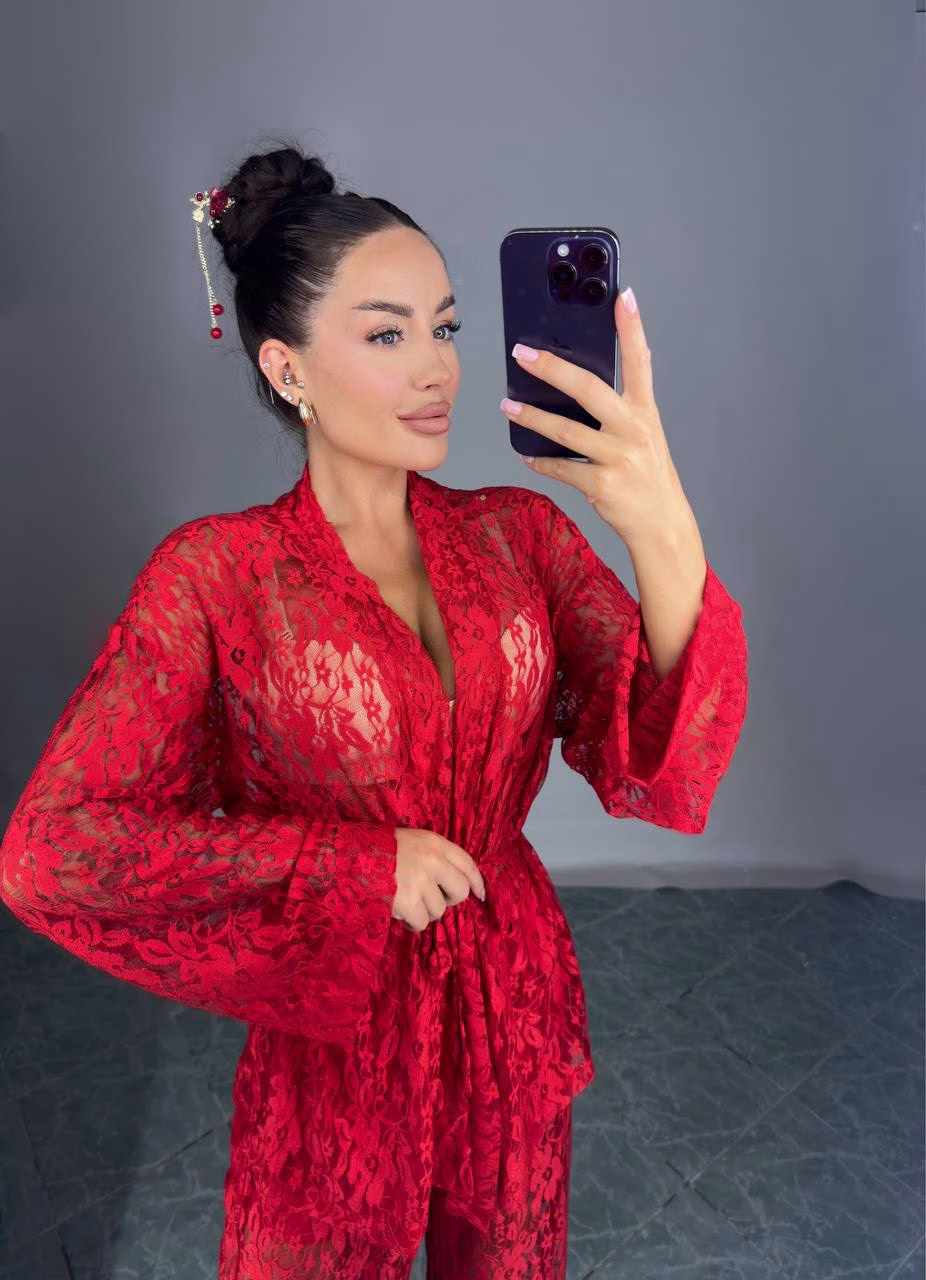 Ексклюзивний гіпюровий костюм