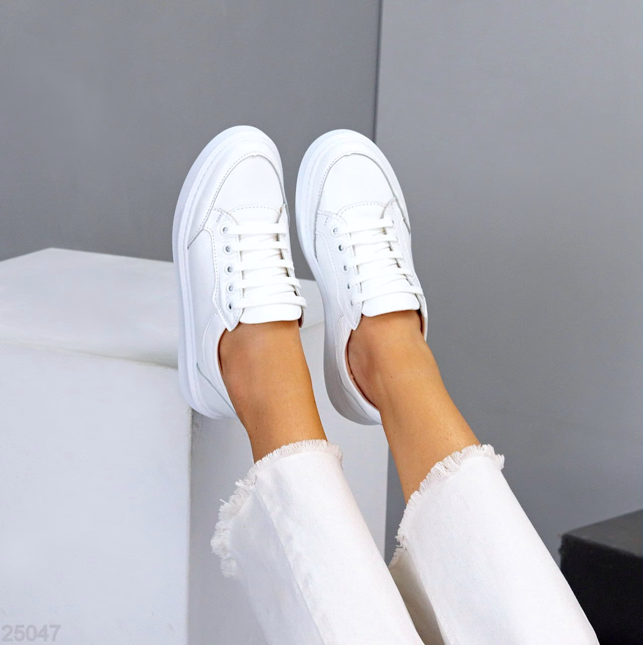 Білі шкіряні кеди Susann